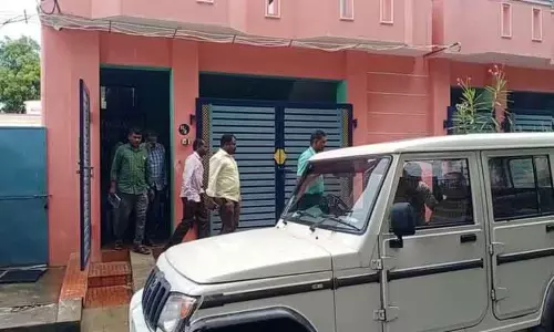 நகராட்சி அதிகாரிகளிடம்  லஞ்ச ஒழிப்பு துறையினர் விசாரணை