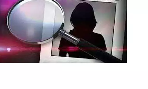 காரில் இருந்த பெண் மாயம் காரில் இருந்த பெண் மாயம்