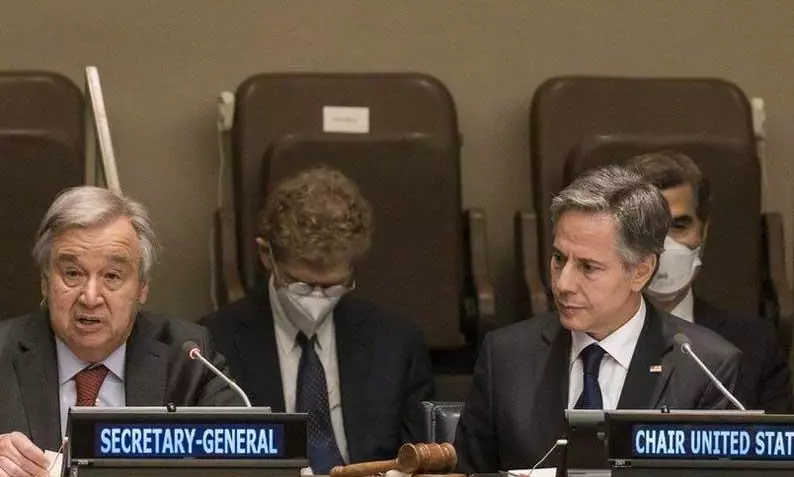 உக்ரைன் மீதான ரஷியாவின் படையெடுப்பு உலகில் உணவு நெருக்கடியை விரைவில் ஏற்படுத்தக்கூடும் என்று ஐநா எச்சரித்துள்ளது. உக்ரைன் மீதான ரஷியாவின் படையெடுப்பு உலகில் உணவு நெருக்கடியை விரைவில் ஏற்படுத்தக்கூடும் என்று ஐநா எச்சரித்துள்ளது.