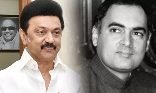 முன்னாள் பிரதமர் ராஜீவ் காந்தியின் உருவப் படத்திற்கு முதல்-அமைச்சர் மு.க.ஸ்டாலின் மரியாதை