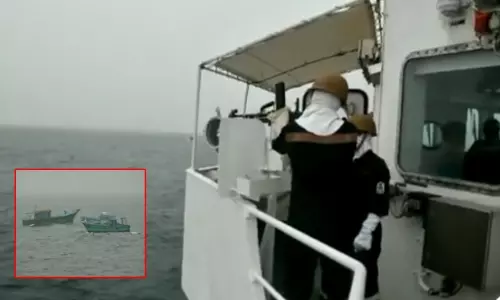 அரபி கடலில் ரூ.1,526 கோடி மதிப்புடைய ஹெராயின் கடத்தல்