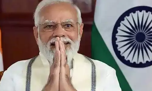 பெட்ரோல், டீசல் விலை குறைப்பு: பிரதமர் மோடி பாராட்டு