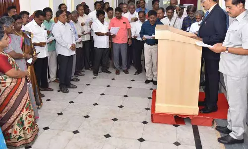 கொடுஞ்செயல் எதிர்ப்பு நாள் உறுதிமொழி ஏற்பு கொடுஞ்செயல் எதிர்ப்பு நாள் உறுதிமொழி ஏற்பு