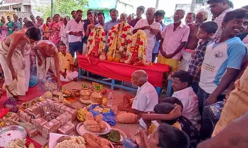 பிரசன்ன வெங்கடேச பெருமாள் ேகாவிலில் திருக்கல்யாண உற்சவம் பிரசன்ன வெங்கடேச பெருமாள் ேகாவிலில் திருக்கல்யாண உற்சவம்