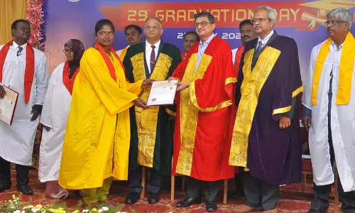 தந்தை பெரியார் என்ஜினீயரிங் கல்லூரியில் பட்டமளிப்பு விழா