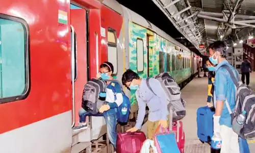 ரெயிலில் ஏ.சி. பெட்டிகளுக்கு அளிக்கப்படும் முக்கியத்துவம்... ரெயிலில் ஏ.சி. பெட்டிகளுக்கு அளிக்கப்படும் முக்கியத்துவம்...