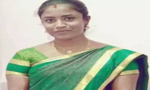 கியாஸ் சிலிண்டர் வாங்கும் அனைவருக்கும் மானியம் வழங்க வேண்டும் கியாஸ் சிலிண்டர் வாங்கும் அனைவருக்கும் மானியம் வழங்க வேண்டும்