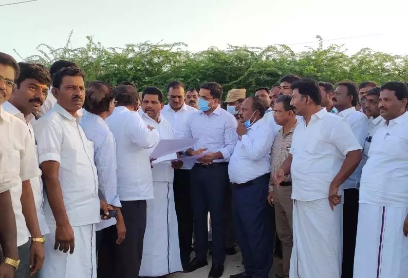 குலசேகரன்பட்டினம் தருவைக்குளத்தில் படகு சவாரி அமைக்கப்படும் - அமைச்சர் அனிதா ராதாகிருஷ்ணன்...!