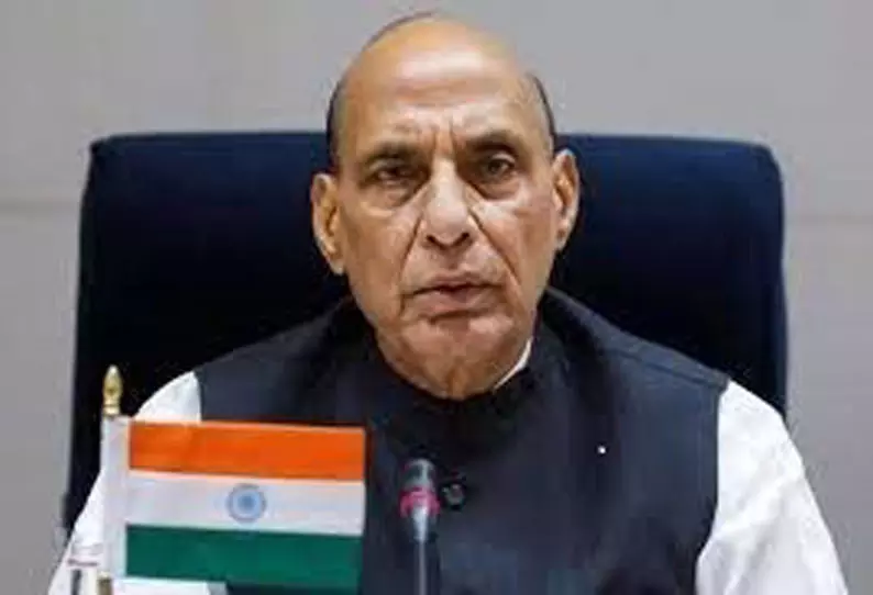 மத்திய மந்திரி நிதின் கட்காரி வீட்டிற்கு சென்றார்- ராஜ்நாத் சிங் மத்திய மந்திரி நிதின் கட்காரி வீட்டிற்கு சென்றார்- ராஜ்நாத் சிங்