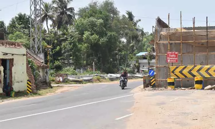 தேசிய நெடுஞ்சாலையில் வேகத்தடை அமைக்கப்படுமா? தேசிய நெடுஞ்சாலையில் வேகத்தடை அமைக்கப்படுமா?