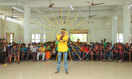 நெல்லையில் மாநில அளவிலான சிலம்பாட்ட போட்டி நெல்லையில் மாநில அளவிலான சிலம்பாட்ட போட்டி