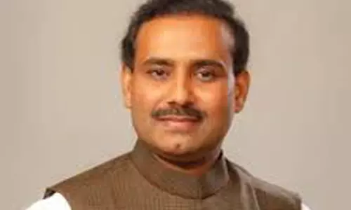 4-வது கொரோனா அலைக்கு தற்போது வாய்ப்பில்லை- மந்திரி ராஜேஷ் தோபே பேச்சு 4-வது கொரோனா அலைக்கு தற்போது வாய்ப்பில்லை- மந்திரி ராஜேஷ் தோபே பேச்சு