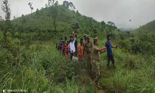 நாடுகாணி, தேவாலா வனப்பகுதியில் 1,000 விதை பந்துகள் வீசப்பட்டன நாடுகாணி, தேவாலா வனப்பகுதியில் 1,000 விதை பந்துகள் வீசப்பட்டன