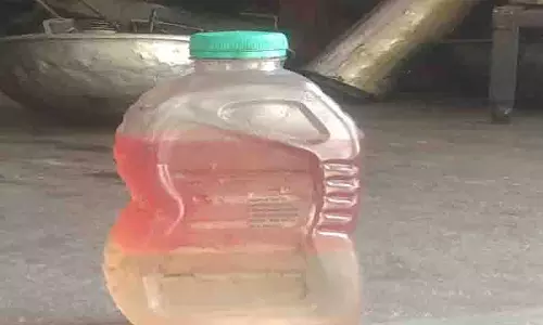 அந்தியூர் பகுதியில் தண்ணீர் கலந்த பெட்ரோல் விற்பனையா?- வாகனங்கள் பழுதாவதாக புகார்