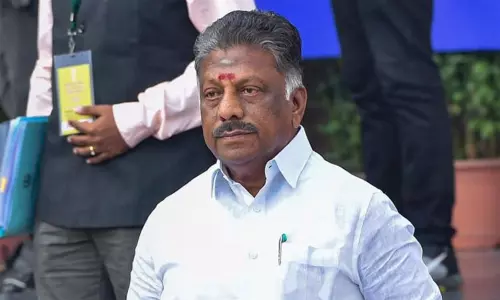 இந்துக் கடவுள்களை இழிவுபடுத்தி பேசுபவர்கள் மீது கடும் நடவடிக்கை எடுக்க வேண்டும் - ஓ.பன்னீர்செல்வம் வலியுறுத்தல் இந்துக் கடவுள்களை இழிவுபடுத்தி பேசுபவர்கள் மீது கடும் நடவடிக்கை எடுக்க வேண்டும் - ஓ.பன்னீர்செல்வம் வலியுறுத்தல்