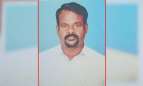 தந்தை சரமாரியாக வெட்டி கொலை..! மது குடிக்க பணம் தராததால் மகன் வெறிச்செயல்..!