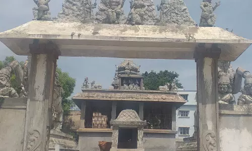 அய்யனார் கோவில் திருப்பணிகளை விரைவில் முடிக்க பக்தர்கள் கோரிக்கை