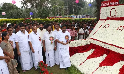 2 ஆண்டுகளுக்கு பிறகு ஏற்காட்டில் கோடை விழா , மலர் கண்காட்சி-அமைச்சர் எம்.ஆர்.கே.பன்னீர்செல்வம் தொடங்கி வைத்தார்