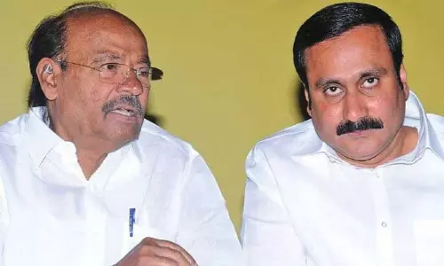 பா.ம.க.வின் தலைவர் பொறுப்பை அன்புமணி ராமதாஸ் ஏற்க போவதாக தகவல் பா.ம.க.வின் தலைவர் பொறுப்பை அன்புமணி ராமதாஸ் ஏற்க போவதாக தகவல்