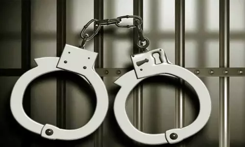 டெல்லி: சகோதரனிடம் பணம் பறிப்பதற்காக கடத்தல் நாடகமாடிய பெண் கைது