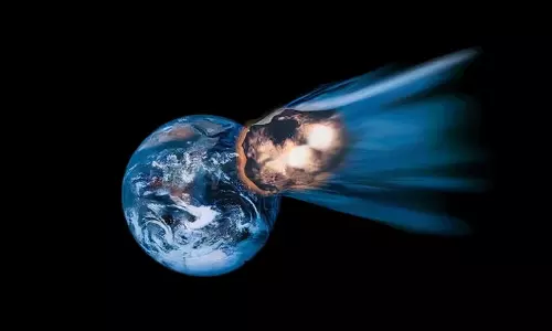 பூமியை மணிக்கு 47 ஆயிரம் கி.மீ. வேகத்தில் கடந்து சென்ற சிறுகோள்; கேமிராவில் பதிவு பூமியை மணிக்கு 47 ஆயிரம் கி.மீ. வேகத்தில் கடந்து சென்ற சிறுகோள்; கேமிராவில் பதிவு