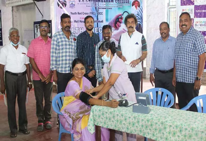 தூத்துக்குடி வஉசி கல்லூரியில் மருத்துவ முகாம் தூத்துக்குடி வஉசி கல்லூரியில் மருத்துவ முகாம்