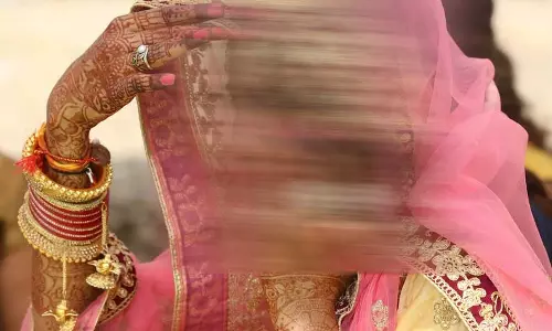 ஒன்றா...! இரண்டா...! 15 திருமணங்கள் முதலிரவு முடிந்ததும் நகை-பணத்துடன் ஓட்டமெடுக்கும் திருமண திருடி சீமா