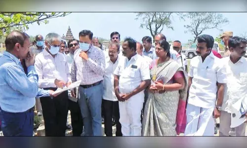 மாமல்லபுரத்தை சர்வதேச தரத்திற்கு அழகுபடுத்தும் வகையில் திட்ட அறிக்கை - நகராட்சி முதன்மை செயலாளர் ஆய்வு மாமல்லபுரத்தை சர்வதேச தரத்திற்கு அழகுபடுத்தும் வகையில் திட்ட அறிக்கை - நகராட்சி முதன்மை செயலாளர் ஆய்வு