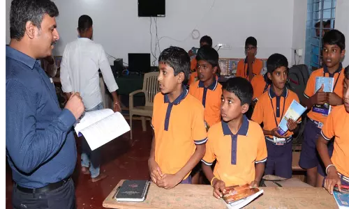 சட்டவிரோதமாக மதுபானம் விற்பவர்கள் மீது கடும் நடவடிக்கை; மாவட்ட கலெக்டர் செல்வமணி உத்தரவு