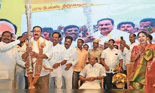 அன்புமணி ராமதாஸ் பா.ம.க. தலைவர் ஆனார் - சிறப்பு பொதுக்குழு கூட்டத்தில் ஒருமனதாக முடிவு அன்புமணி ராமதாஸ் பா.ம.க. தலைவர் ஆனார் - சிறப்பு பொதுக்குழு கூட்டத்தில் ஒருமனதாக முடிவு