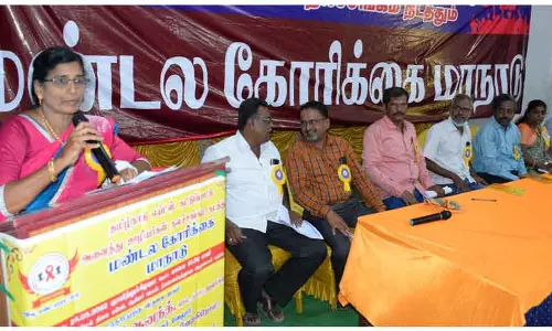 எய்ட்ஸ் கட்டுப்பாடு திட்ட ஊழியர்களை பணிநிரந்தரம் செய்ய வேண்டும்