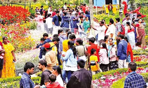 கொடைக்கானலில் மலர் கண்காட்சியை பார்த்து ரசித்த 57 ஆயிரம் சுற்றுலா பயணிகள்