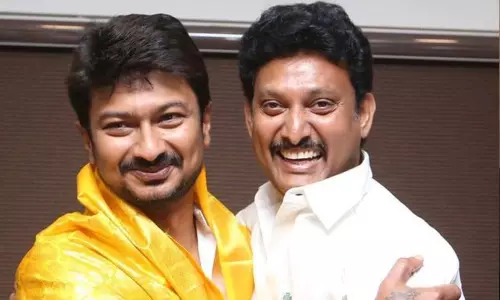 உதயநிதி ஸ்டாலினை அமைச்சராக்க அன்பில் மகேஷ் தலைமையில் நடந்த திமுக கூட்டத்தில் தீர்மானம் உதயநிதி ஸ்டாலினை அமைச்சராக்க அன்பில் மகேஷ் தலைமையில் நடந்த திமுக கூட்டத்தில் தீர்மானம்