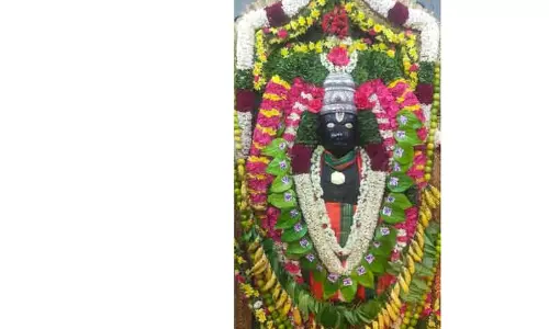 ஆஞ்சநேயர் கோவில்களில் சிறப்பு வழிபாடு ஆஞ்சநேயர் கோவில்களில் சிறப்பு வழிபாடு