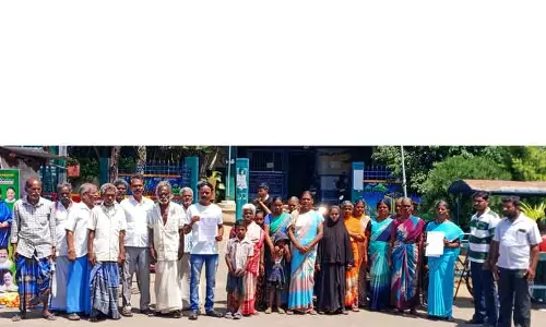 பாப்பாரப்பட்டி பேரூராட்சி அலுவலகத்தில் திரண்ட பெண்களால் பரபரப்பு