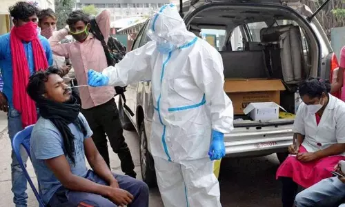 தமிழகத்தில் வேகமாக உயரும் கொரோனா பாதிப்பு: ஒரே நாளில் 89 பேருக்கு தொற்று தமிழகத்தில் வேகமாக உயரும் கொரோனா பாதிப்பு: ஒரே நாளில் 89 பேருக்கு தொற்று
