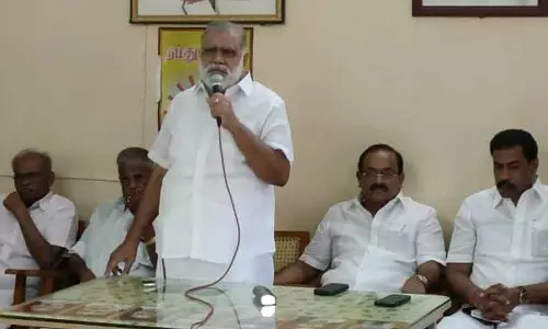 உதயநிதி ஸ்டாலினை அமைச்சராக்க வேண்டும்; திண்டுக்கல் தி.மு.க. செயற்குழு கூட்டத்தில் தீர்மானம் உதயநிதி ஸ்டாலினை அமைச்சராக்க வேண்டும்; திண்டுக்கல் தி.மு.க. செயற்குழு கூட்டத்தில் தீர்மானம்