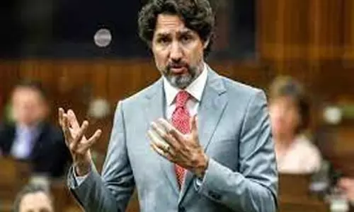 அமெரிக்க பள்ளி துப்பாக்கிச்சூடு எதிரொலி: கைத்துப்பாக்கி வைத்திருக்கும் உரிமை முடக்கம் - கனடா  அதிரடி அறிவிப்பு அமெரிக்க பள்ளி துப்பாக்கிச்சூடு எதிரொலி: கைத்துப்பாக்கி வைத்திருக்கும் உரிமை முடக்கம் - கனடா  அதிரடி அறிவிப்பு