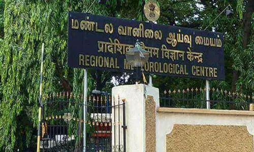 தமிழகத்தில் இன்று 10 மாவட்டங்களில் கனமழைக்கு வாய்ப்பு - வானிலை மையம் தகவல் தமிழகத்தில் இன்று 10 மாவட்டங்களில் கனமழைக்கு வாய்ப்பு - வானிலை மையம் தகவல்