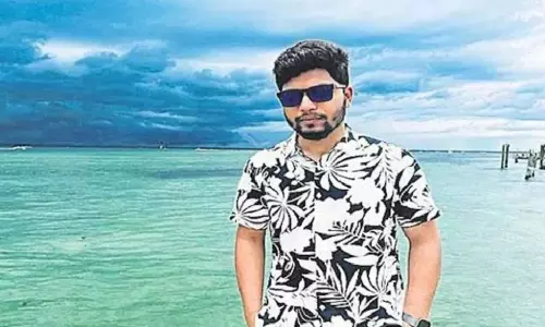 நடுக்கடலில் படகை சரி செய்ய நீரில் குதித்த இந்தியருக்கு ஏற்பட்ட சோக முடிவு