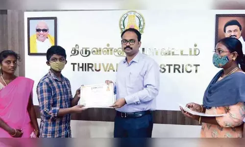 பிரதமரின் பி.எம்.கேர்ஸ் திட்டத்தின் கீழ் பெற்றோரை இழந்த 13 குழந்தைகளுக்கு ரூ.1¼ கோடி உதவித்தொகை பிரதமரின் பி.எம்.கேர்ஸ் திட்டத்தின் கீழ் பெற்றோரை இழந்த 13 குழந்தைகளுக்கு ரூ.1¼ கோடி உதவித்தொகை
