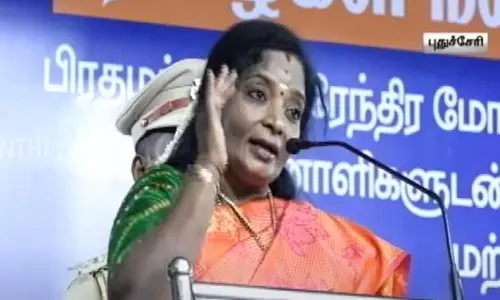 தென்னிந்தியாவிலேயே புதுவையில் தான் பெட்ரோல், டீசல் விலை குறைவாக உள்ளது: கவர்னர் தமிழிசை சவுந்தரராஜன் தென்னிந்தியாவிலேயே புதுவையில் தான் பெட்ரோல், டீசல் விலை குறைவாக உள்ளது: கவர்னர் தமிழிசை சவுந்தரராஜன்