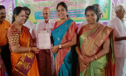 கொப்பரை தேங்காயில் மதிப்பு கூட்டு பொருட்கள் தயாரிக்க வேண்டும்