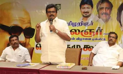 உதயநிதி ஸ்டாலினை அமைச்சராக்க வேண்டும் உதயநிதி ஸ்டாலினை அமைச்சராக்க வேண்டும்