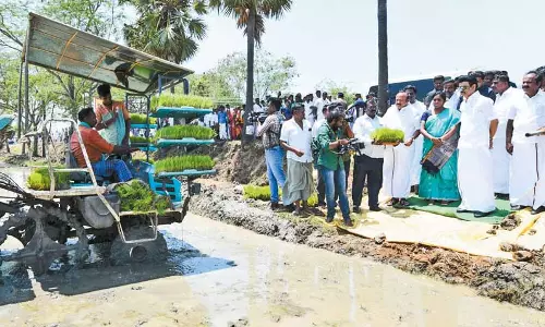 சட்டம்-ஒழுங்கு சரியாக இருப்பதால்தான் முதலீடுகள் தேடி வருகின்றன முதல்-அமைச்சர் பேட்டி