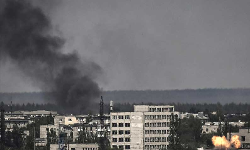 உக்ரைனின் செவரோடொனட்ஸ்க்  ரசாயன ஆலை மீது ரஷியா தாக்குதல்...!