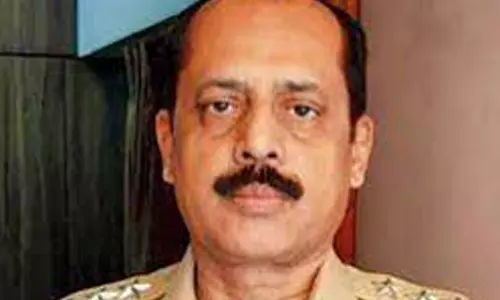 அனில் தேஷ்முக் மீதான ஊழல் வழக்கில் முன்னாள் போலீஸ் அதிகாரி அப்ரூவர் - கோர்ட்டு அனுமதி