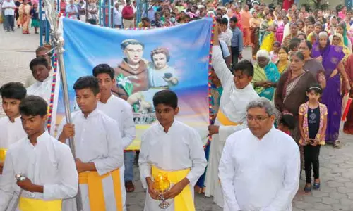 சேலம் புனித அந்தோணியார் ஆலய திருவிழா கொடியேற்றம் சேலம் புனித அந்தோணியார் ஆலய திருவிழா கொடியேற்றம்