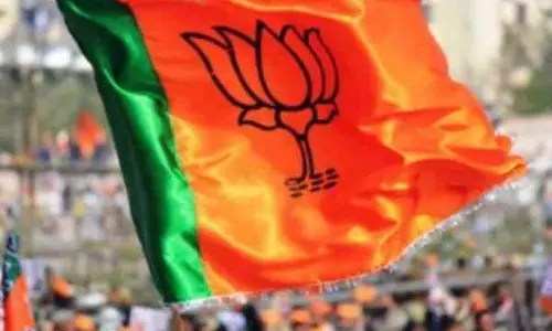 ராஜ்யசபா எம்.பி.,கிடைக்காததால் பொன்னையன் அதிருப்தி ;கூட்டணிக்குள் குழப்பம் ஏற்படுத்த முயற்சி- பா.ஜ.க கண்டனம் ராஜ்யசபா எம்.பி.,கிடைக்காததால் பொன்னையன் அதிருப்தி ;கூட்டணிக்குள் குழப்பம் ஏற்படுத்த முயற்சி- பா.ஜ.க கண்டனம்