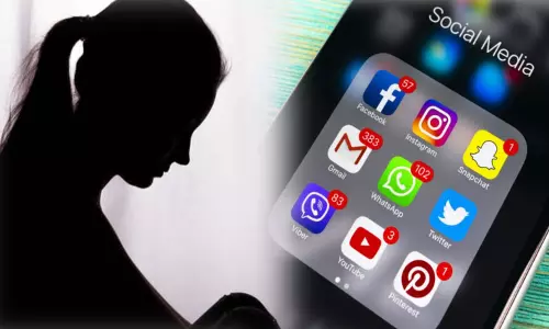 வாட்ஸ் அப் ஸ்டேட்டஸ் வைப்பதில் தோழிகளுடன் பிரச்சனை; கிணற்றில் குதித்து பிளஸ் 2 மாணவி தற்கொலை வாட்ஸ் அப் ஸ்டேட்டஸ் வைப்பதில் தோழிகளுடன் பிரச்சனை; கிணற்றில் குதித்து பிளஸ் 2 மாணவி தற்கொலை